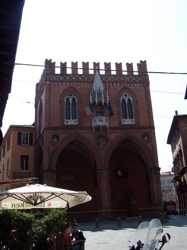 Merchant house